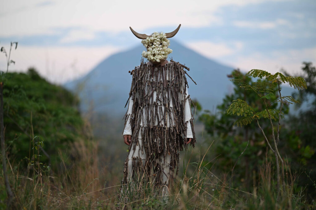 Juan Carlos Recinos Guzmán, L'esprit de notre fleur (Le diable de la fleur d'izote) 2026